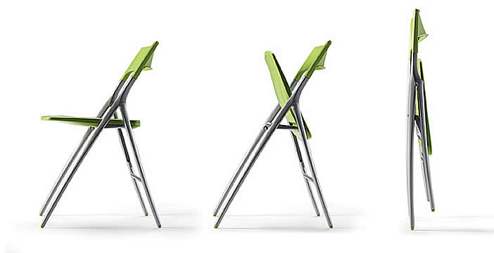Cada silla puede adoptar tres posiciones de uso: normal, parcialmente abatida, creando zonas de  paso; y plegado total. Una respuesta sencilla pero ingeniosa, pensada para optimizar su funcionalidad  en entornos de gran movilidad. 