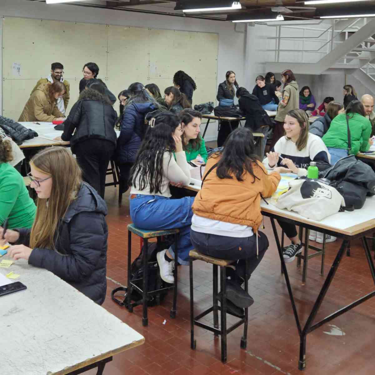 Ilustración para el artículo Diseño ágil en la universidad: la experiencia de enseñanza en FADU/UBA