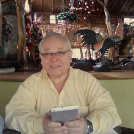 Jorge León